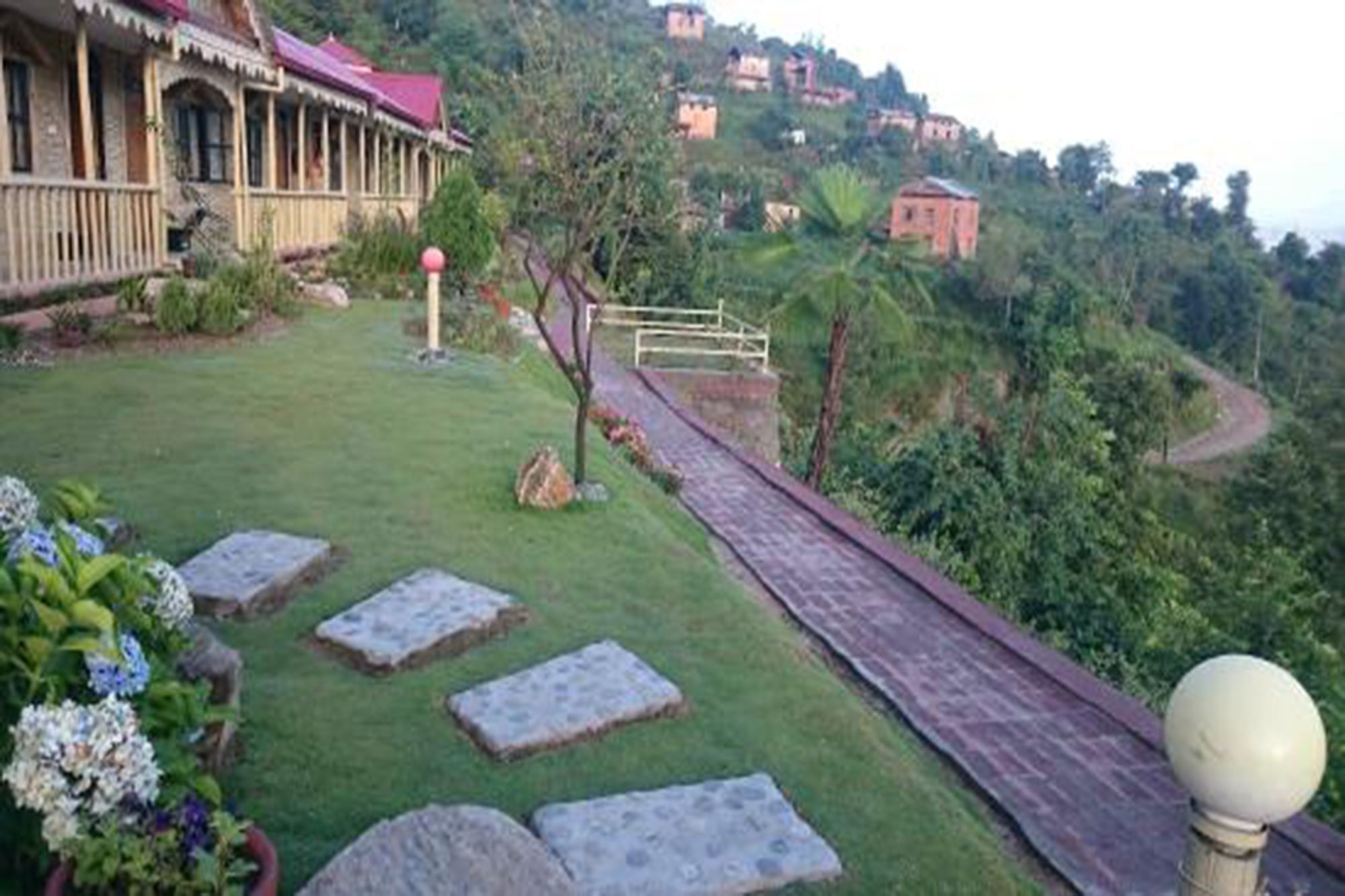 Nepal Yoga Retreat Hotel Bageshwori Buitenkant foto