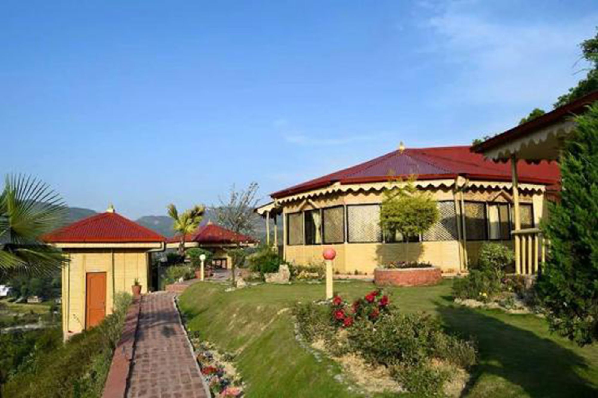 Nepal Yoga Retreat Hotel Bageshwori Buitenkant foto